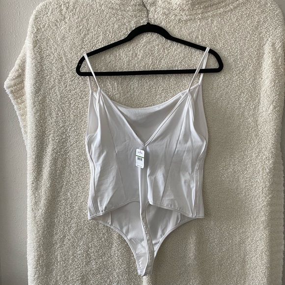 Free People white new with tags Low Back Bodysuit - Picture 2 of 4